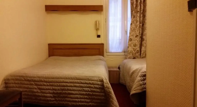 Трёхместный номер Standard Hotel Paris Bercy