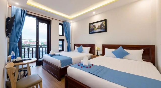 Трёхместный номер Standard с балконом Hoi An Impression Homestay