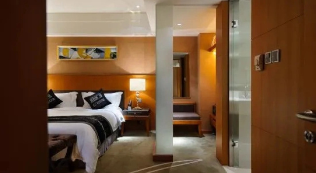 Четырёхместный люкс Depo Hotel