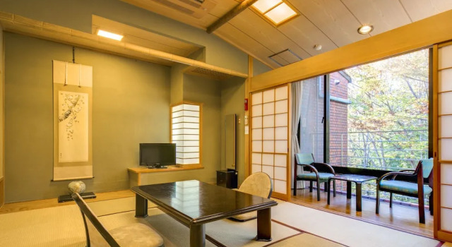 Run of House Lake Yamanakako Shuzansou