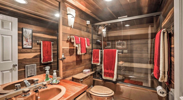 Коттедж Lake Tahoe Family Home w/ Hot Tub & Game Room!