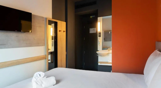 Одноместный номер Standard ibis budget Bilbao City