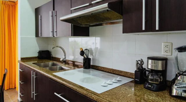 Студия Deluxe Almarea Vacation Condo