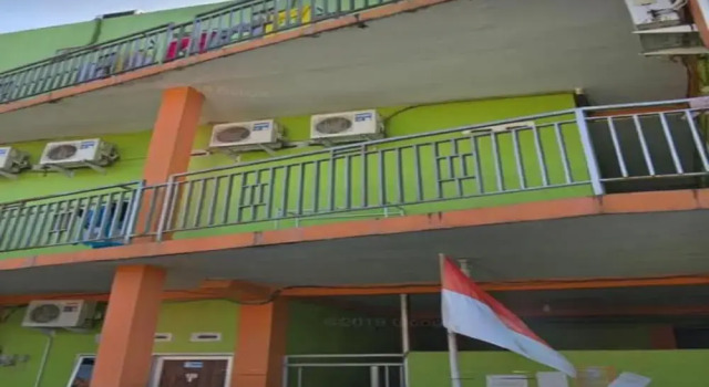 OYO 90706 Kost Alam Jaya Syariah