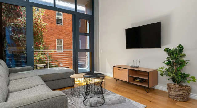 Апартаменты Luxury Docklands 125