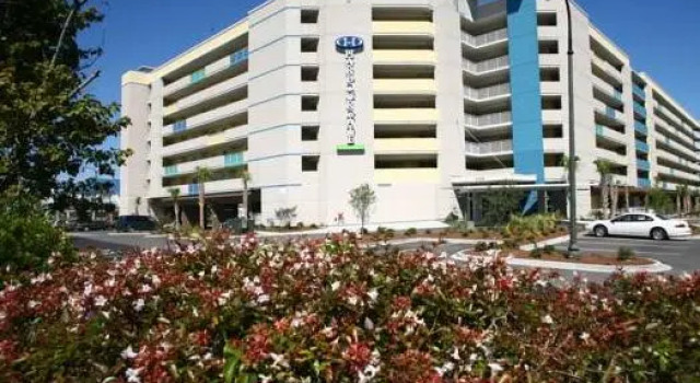 Люкс Harbourgate Marina Club