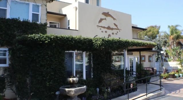 Laguna Cove Hotel, Varaa Hotelli Laguna Beach 