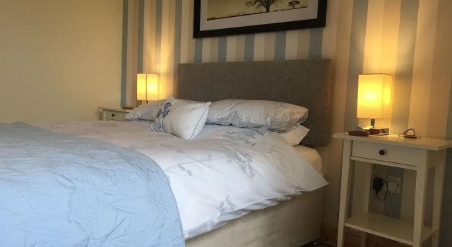 Marnic House B&B, Réserver Chambre d'hôtes Ballyhaunis Mayo
