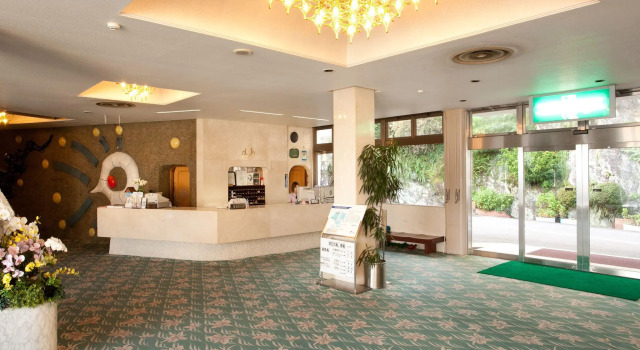 Dogashima Onsen Hotel, Boek Hotel Hotels in Tokai met parkeren, Parkeren