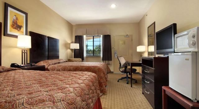 Четырёхместный номер Standard Super 8 by Wyndham Stephenville