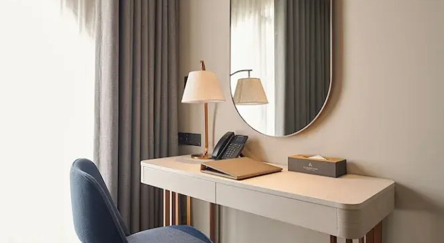 Полулюкс с балконом Champton Nha Trang Hotel