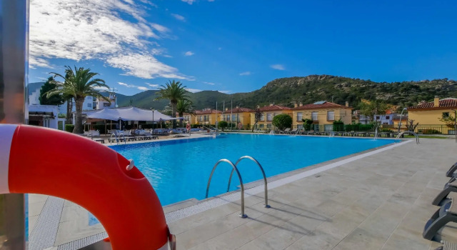 Rescator Resort 319 in Roses