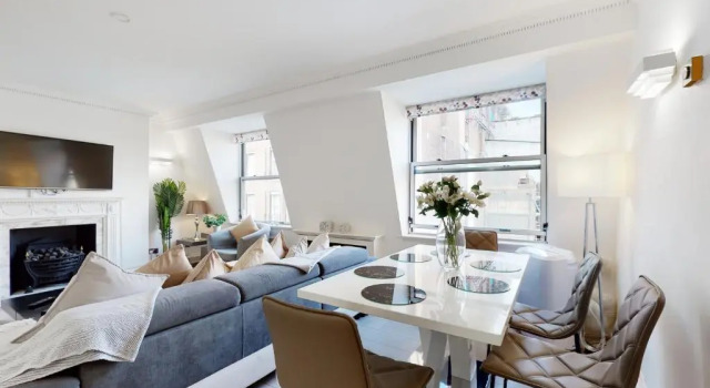 Stay In Bond Street