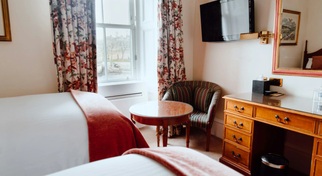 Royal Hotel, Забронировать Отель Сторновэй Остров Льюис