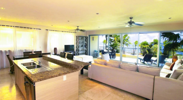 Апартаменты Luxury Luxury Apartament Punta Roca Ocean Front