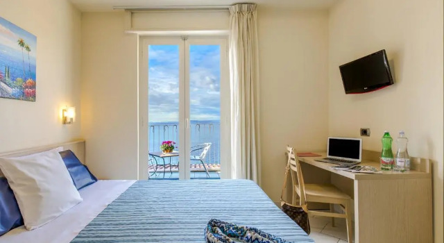 Двухместный номер с видом на море Hotel Cosmomare