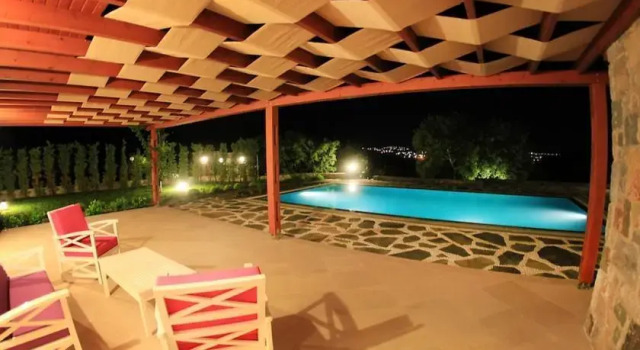 Bodrum Luxury Farm House - 2017, Rezervovat Farmářský pobyt Gumusluk 