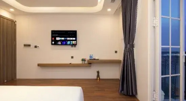 Люкс Royal Hai Duong PQ Hotel 5