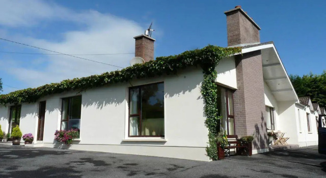 Bayside B&B, จอง ที่พักพร้อมอาหารเช้า Laghy Donegal