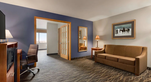 Номер Superior c 1 комнатой AmericInn by Wyndham Laramie Near University of Wyoming
