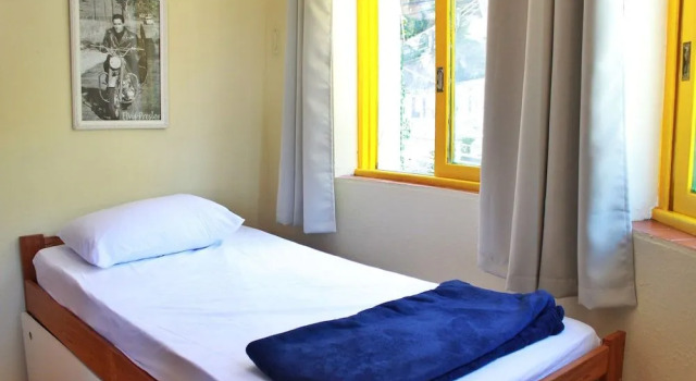 Lisetonga Hostel, Забронировать Хостел Хостелы Рио-де-Жанейро, рядом с Пляж Леме, Хостел