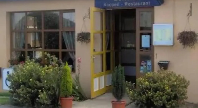 Hôtel Grill Le Coudray-Montceaux