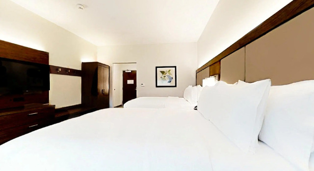 Четырёхместный номер Standard Holiday Inn Express & Suites Chalmette - New Orleans S by IHG