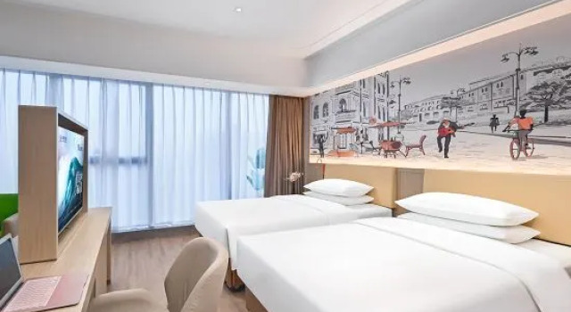 Люкс Deluxe с красивым видом из окна Vienna 3 Best Hotel (Huaibei Lieshan University Town Huayi Square)
