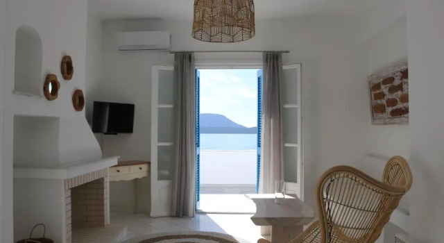 Апартаменты с видом на море Grand Bleu Apartments & Villas
