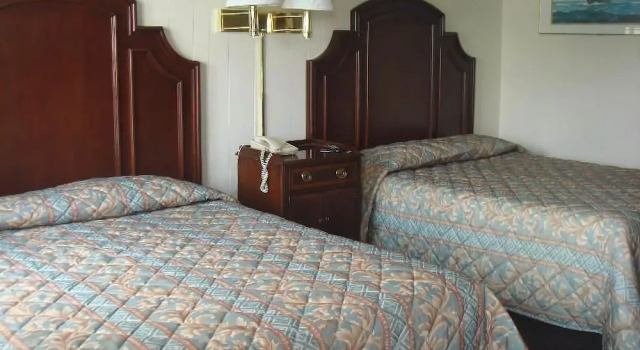 Harbor Base Pineapple Inn, Забронировать Мини-отель Мини-отели Ньюпорт, Мини-отель