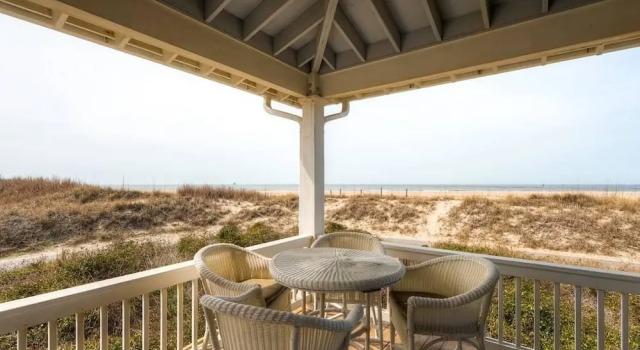 Коттедж Indigo Pelican Indigo Pelican 5 Bedroom Holiday Home By Bald Head Island