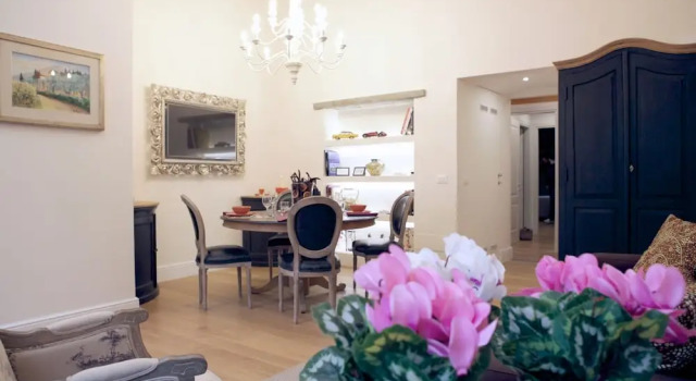 Апартаменты Elegant and Cozy City Center for 5 - Two Bedroom Apartment, Sleeps 5
