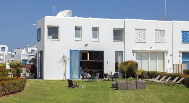 Infinity Villa, Rezerwuj Willa Hotele w Protaras z basenem, w pobliżu Lombardi Beach, Basen