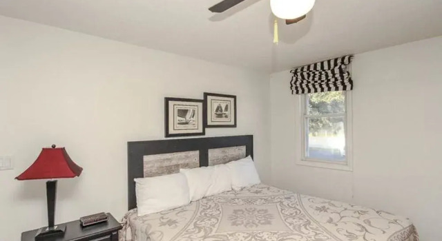Palm Boulevard 3507 by RedAwning