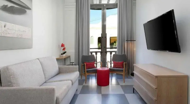 Двухместный люкс c 1 комнатой Palacio Provincial San Juan, Adults only, Curio Collection by Hilton