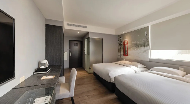Четырёхместный номер Standard River inn ZihLi