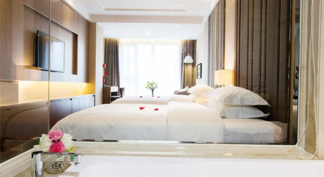 Vienna Hotel, Забронировать Отель Бизнес-отели Гуйлинь, рядом с Guilin Department Store, 4* 5*