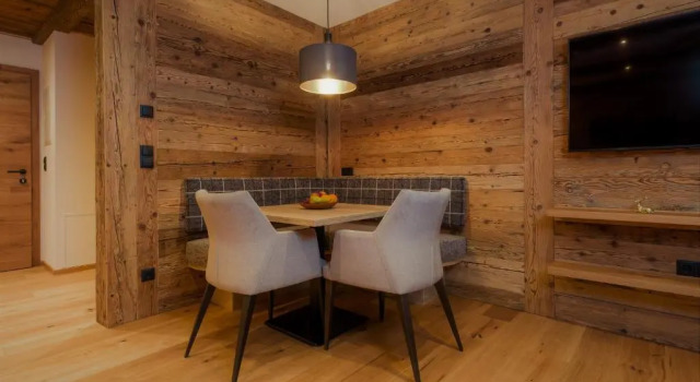 NATURPARKGUT - alpdeluxe Apartments, Prenota Appartamento Holzgau Lechtal