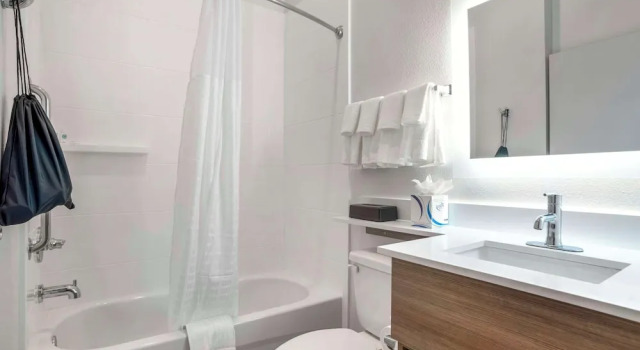 Четырёхместный номер Standard Comfort Inn & Suites Destin near Henderson Beach