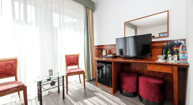 Трёхместный номер Superior c 1 комнатой с видом на сад Schlosshotel Marienbad