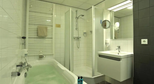 Полулюкс Strandhotel Westduin