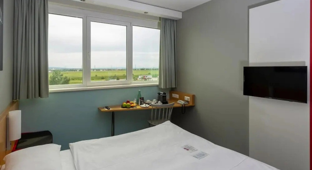 Двухместный номер Superior с видом на парк Ibis Vienna Airport