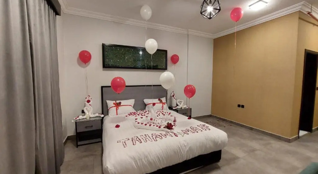 Полулюкс Deluxe Karims Hotel
