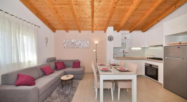 Апартаменты с видом на сад Holiday House IRENA 1