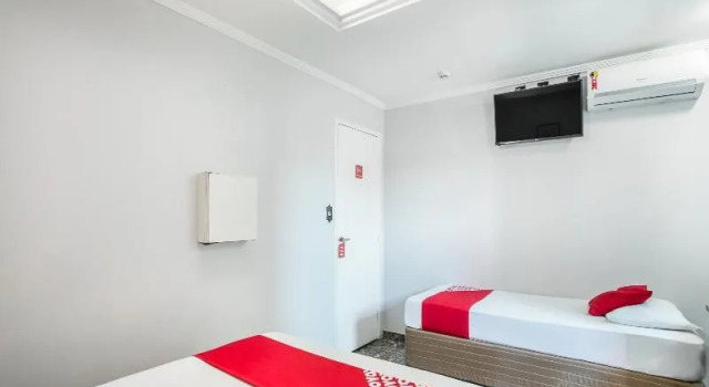 Oyo 122 Tiquatira Hotel, 预订 酒店 聖保羅 圣保罗州