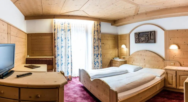 Трёхместный номер Standard Hotel Des Alpes