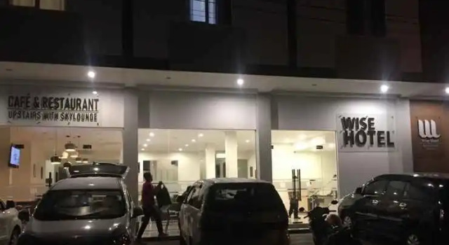 Wise Hotel Tomohon, Prenota Hotel Hotel a Sulawesi con parcheggio, Parcheggio