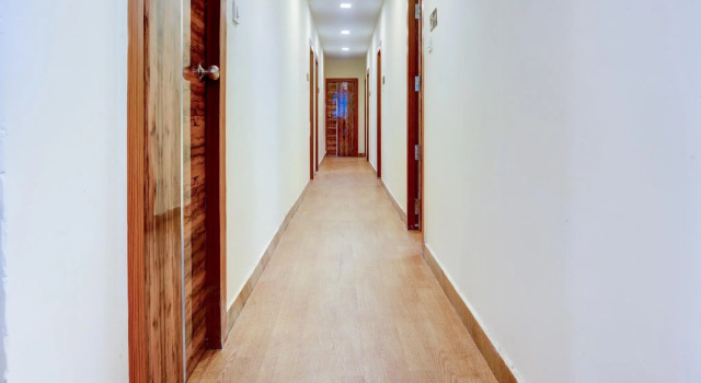 OYO Flagship 83265 Hotel R Square, Rezerwuj Hotel Warangal Telangana