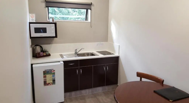 Студия Superior Rose City Motel