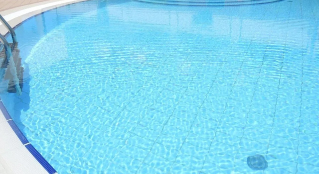 Adorable Apartment With Swimming Pool, Prenota Appartamento Hotel a Veneto con piscina, Piscina